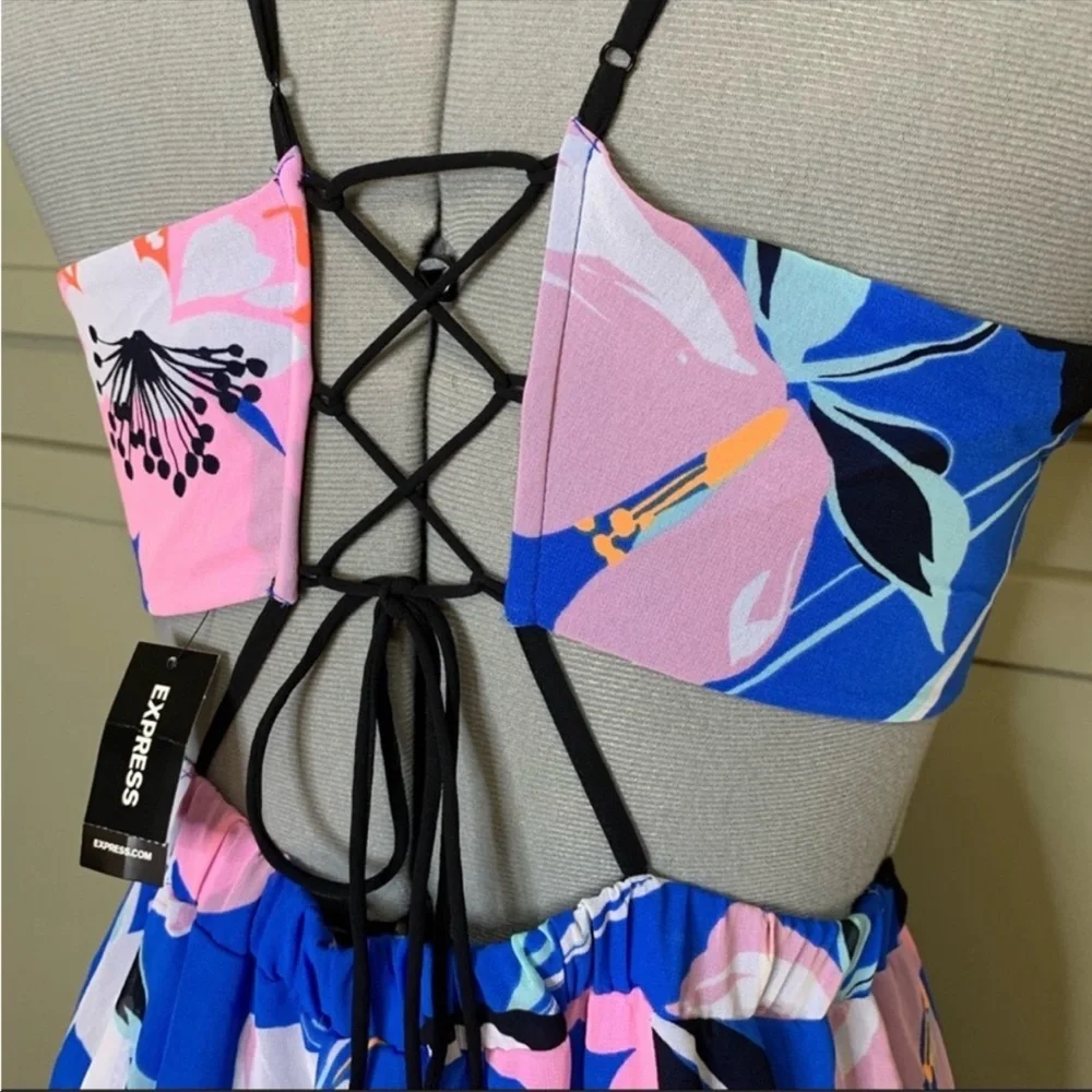 Express Size XS floral blue/pink cutout lace back maxi dress NWOT - Picture 4 of 9